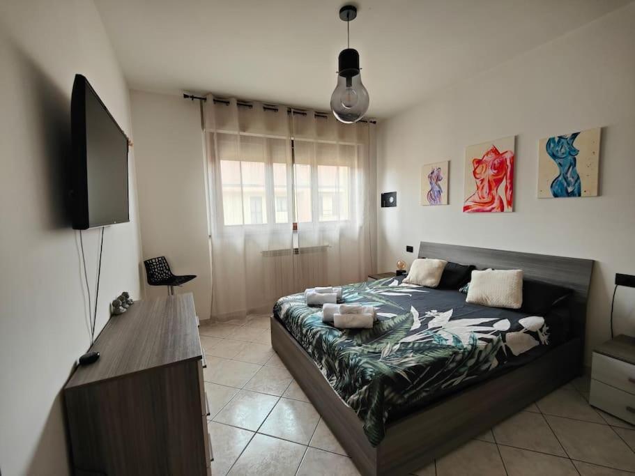 "Come A Casa" - Appartamento Gigi - Self Check In - Ospedale Humanitas - Forum Assago - Tram15 Rozzano Bagian luar foto